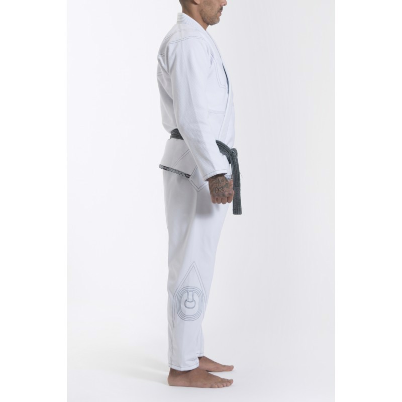 ../../aimeos/1.d/files/grips-athletics-cali-99-bjj-gi-white260527.jpeg